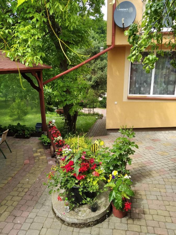 Apartament W Domu Na Wsi Tomaszów Lubelski Exteriör bild