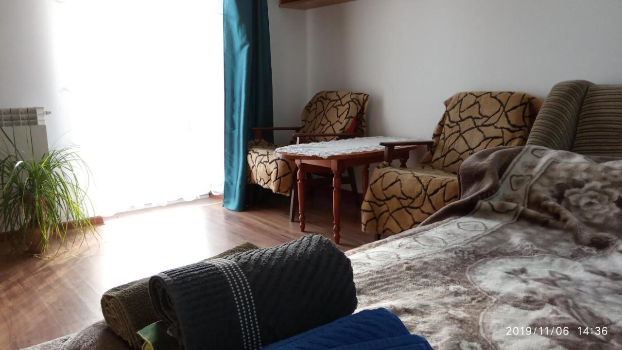 Apartament W Domu Na Wsi Tomaszów Lubelski Exteriör bild