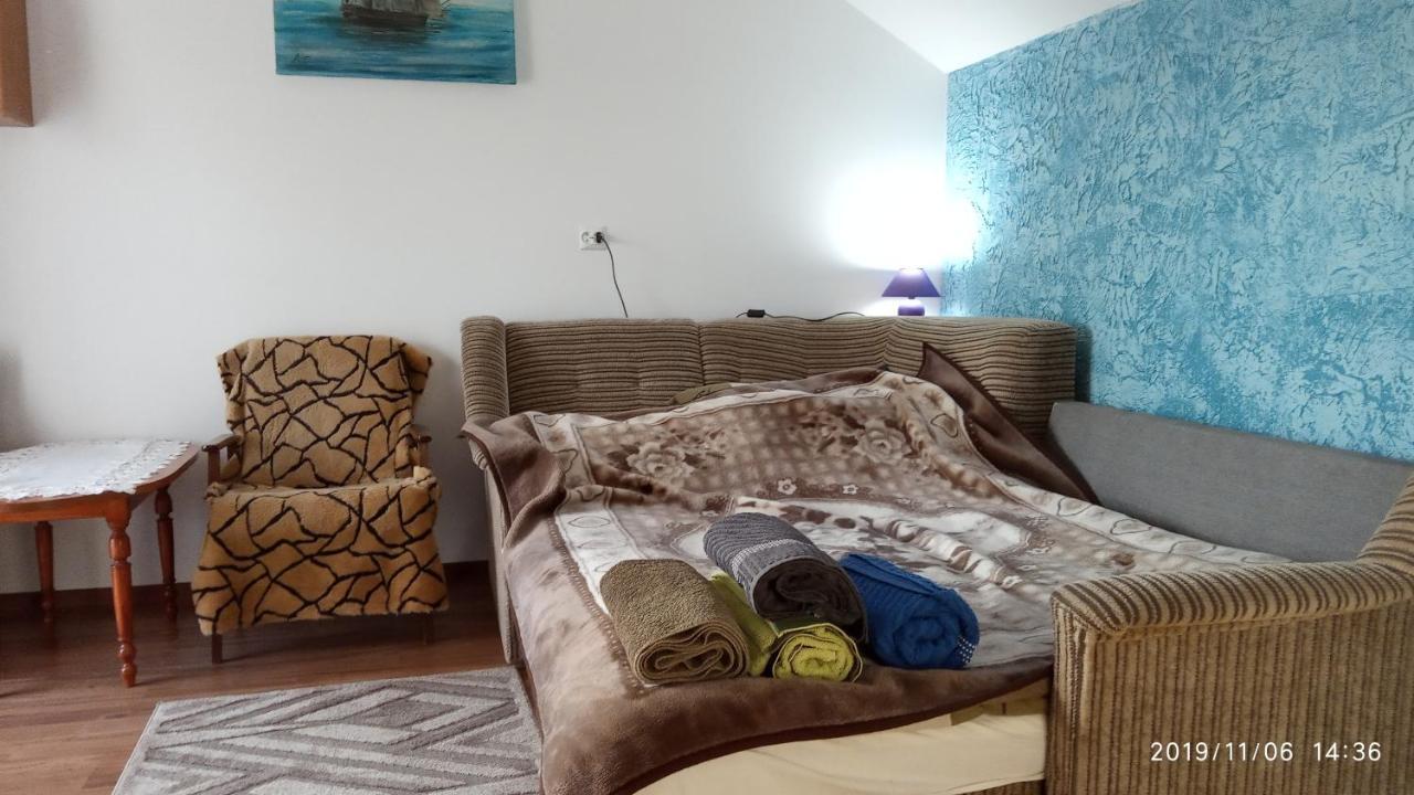 Apartament W Domu Na Wsi Tomaszów Lubelski Exteriör bild