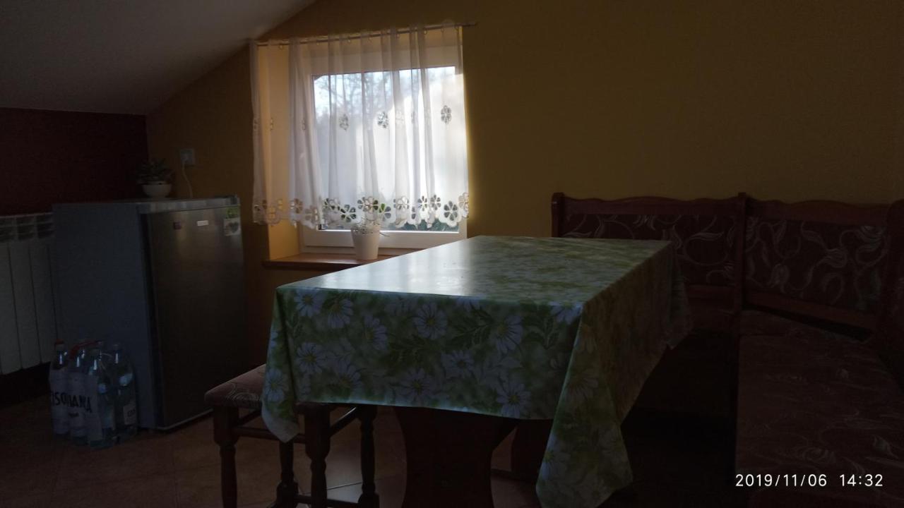 Apartament W Domu Na Wsi Tomaszów Lubelski Exteriör bild